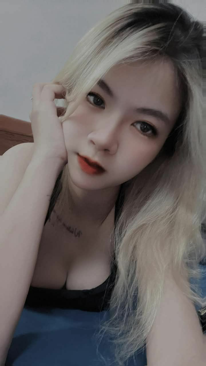 Lộ mặt, trần trụi về ngoại hình, xuất tinh vào bạn gái vừa mới tốt nghiệp giáo viên mẫu giáo,